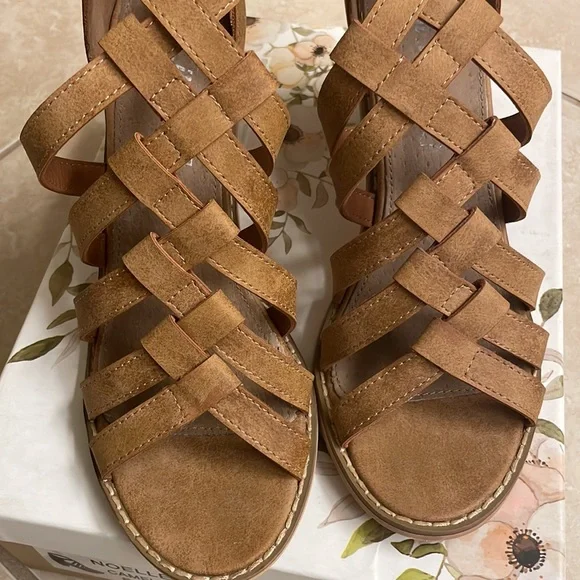 Mi.iM noelle strappy heeled sandal - Picture 6 of 11